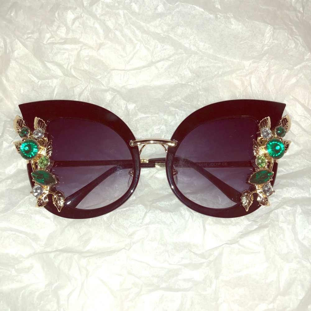 Embellished Oversized Sunglasses